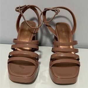 Elegant Tan Block Heel Sandals Nine west